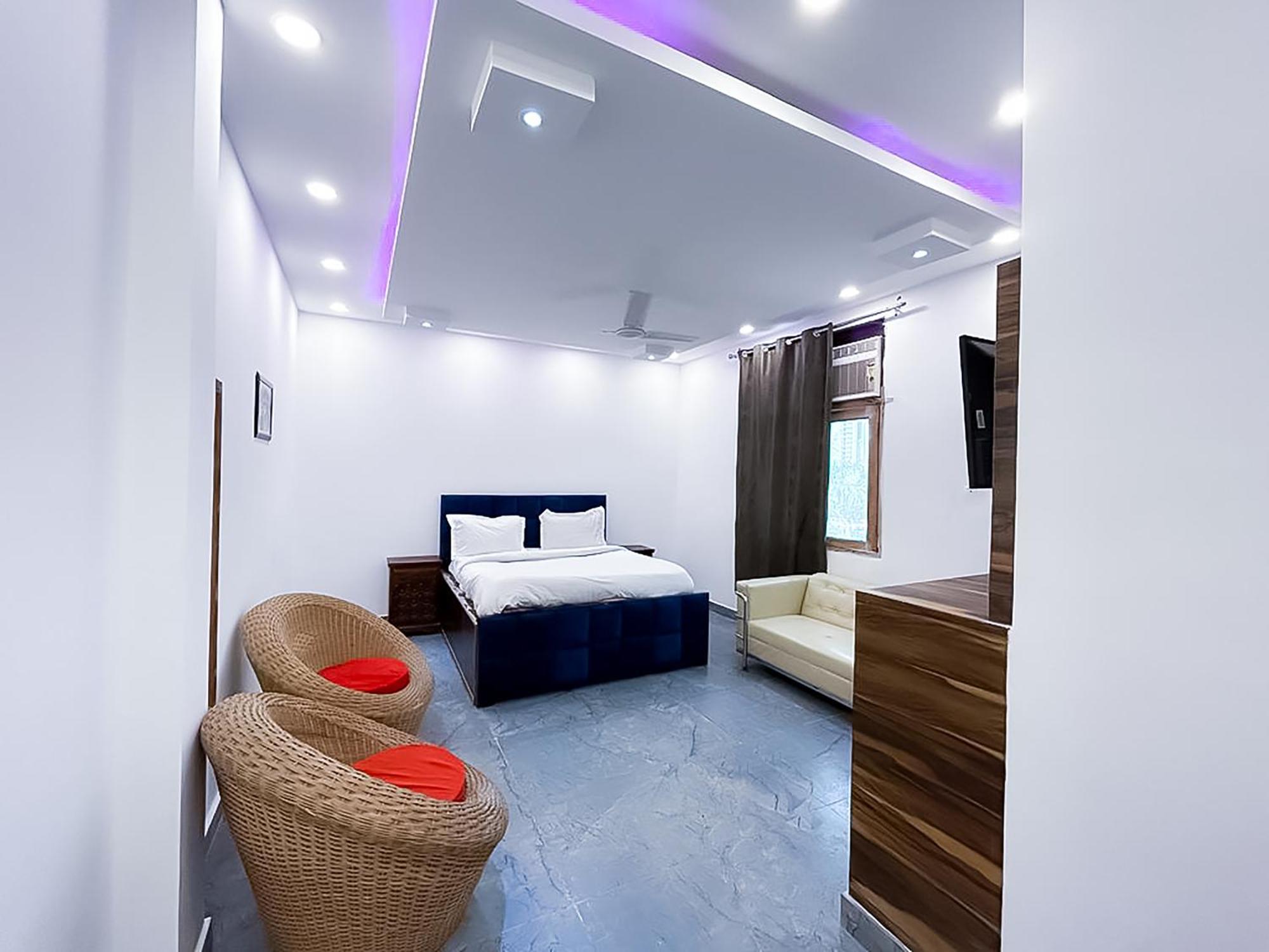Hotel Js Garden - Near Jaypee Hospital Noida Exterior foto
